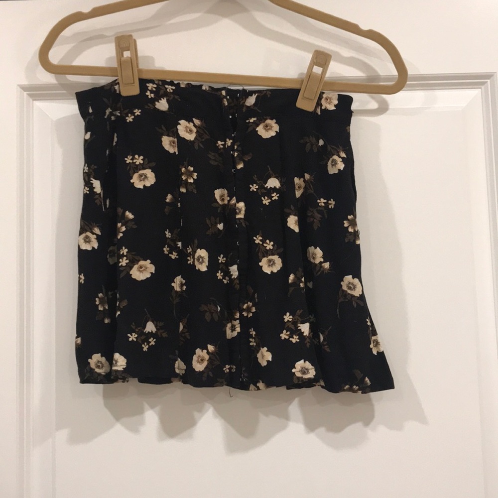Floral mini skirt